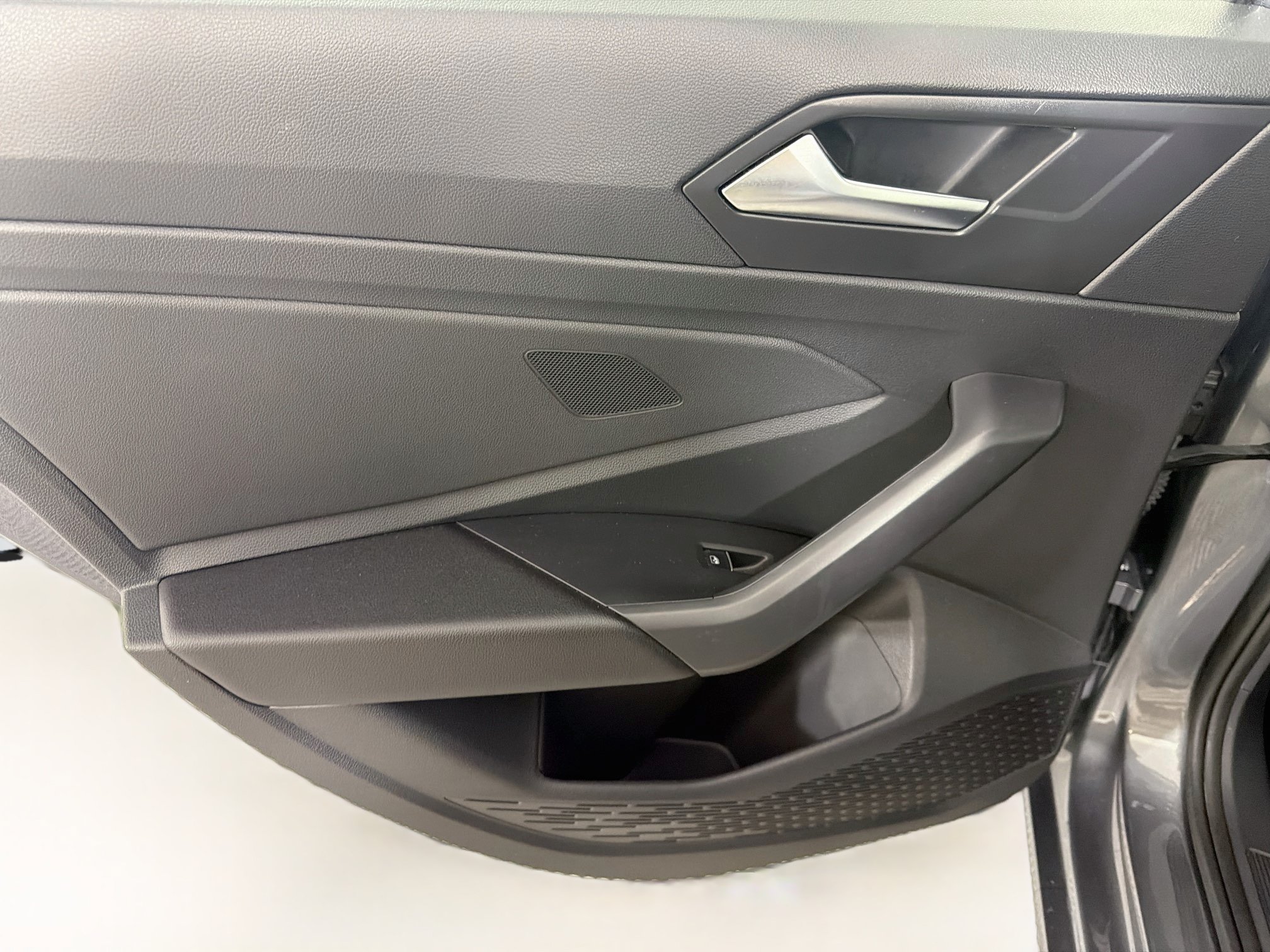 Used 2025 Volkswagen Jetta Sport FWD image 24