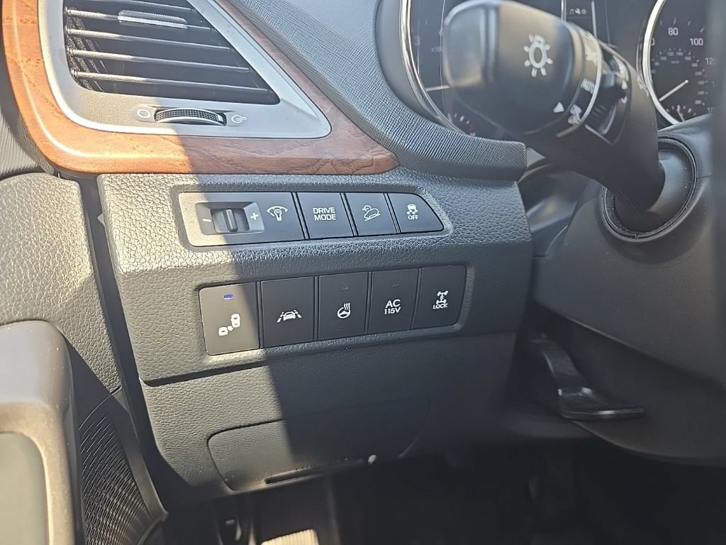 Used 2018 Hyundai Santa Fe Limited AWD/4WD image 42