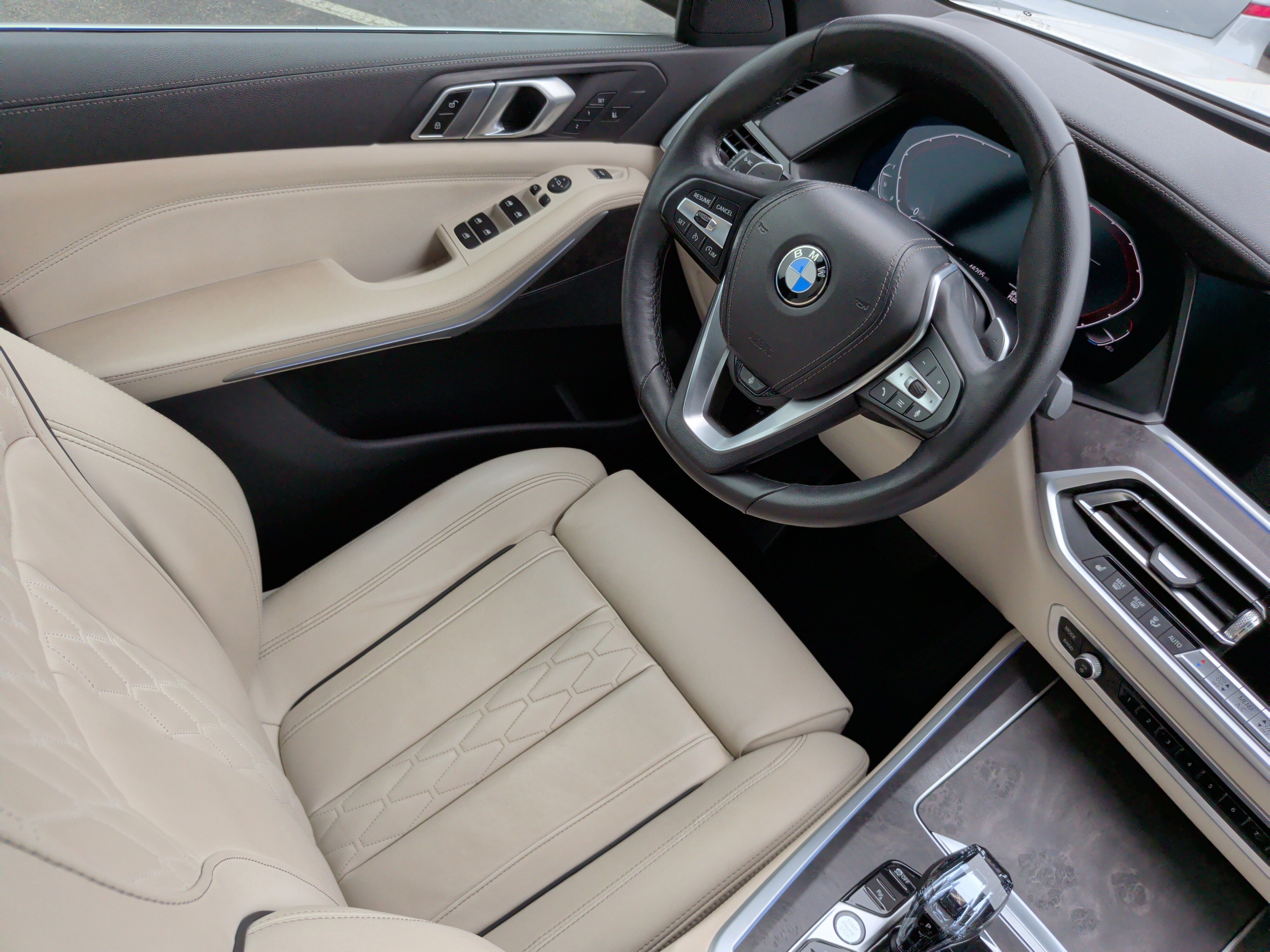 Used 2022 BMW X5 xDrive40i w/ Executive Package AWD/4WD image 33