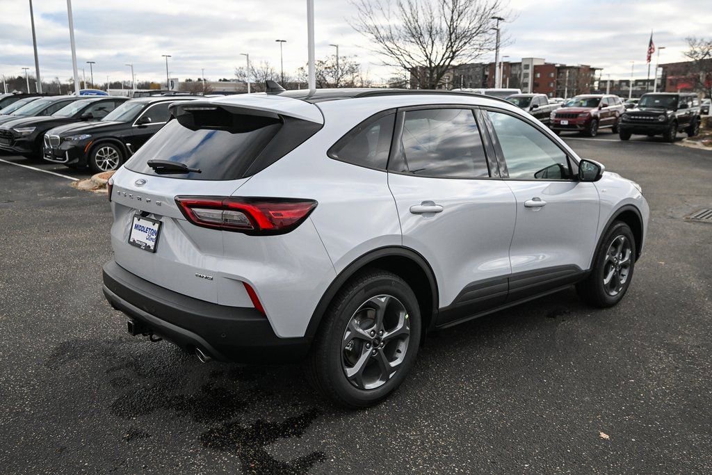 New 2026 Ford Escape ST-Line Select w/ Equipment Group 401A image 5