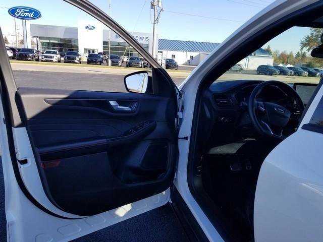 Certified 2024 Ford Escape ST-Line w/ Tech Pack #1 image 10