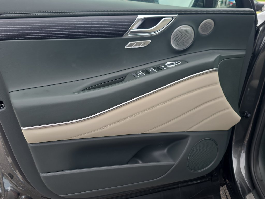 New 2027 Genesis GV80 3.5T e-SC AWD/4WD image 18