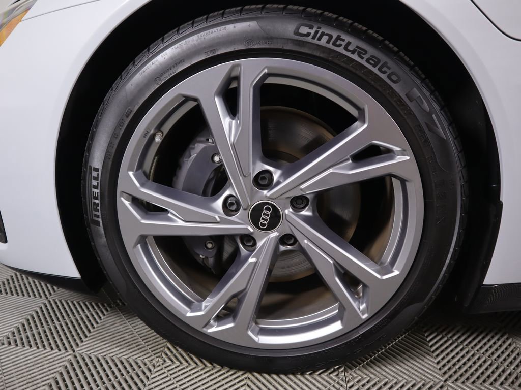 Certified 2023 Audi e-tron GT Premium Plus image 30