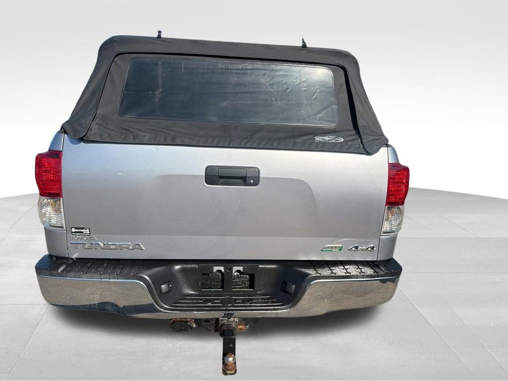 Used 2010 Toyota Tundra 4x4 CrewMax image 4
