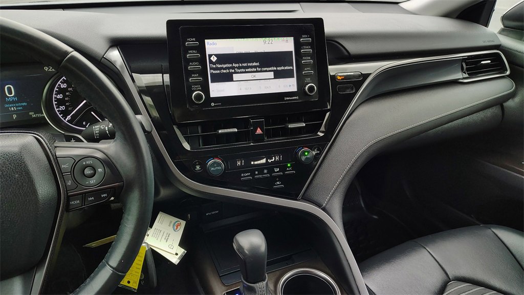 Used 2023 Toyota Camry SE image 19