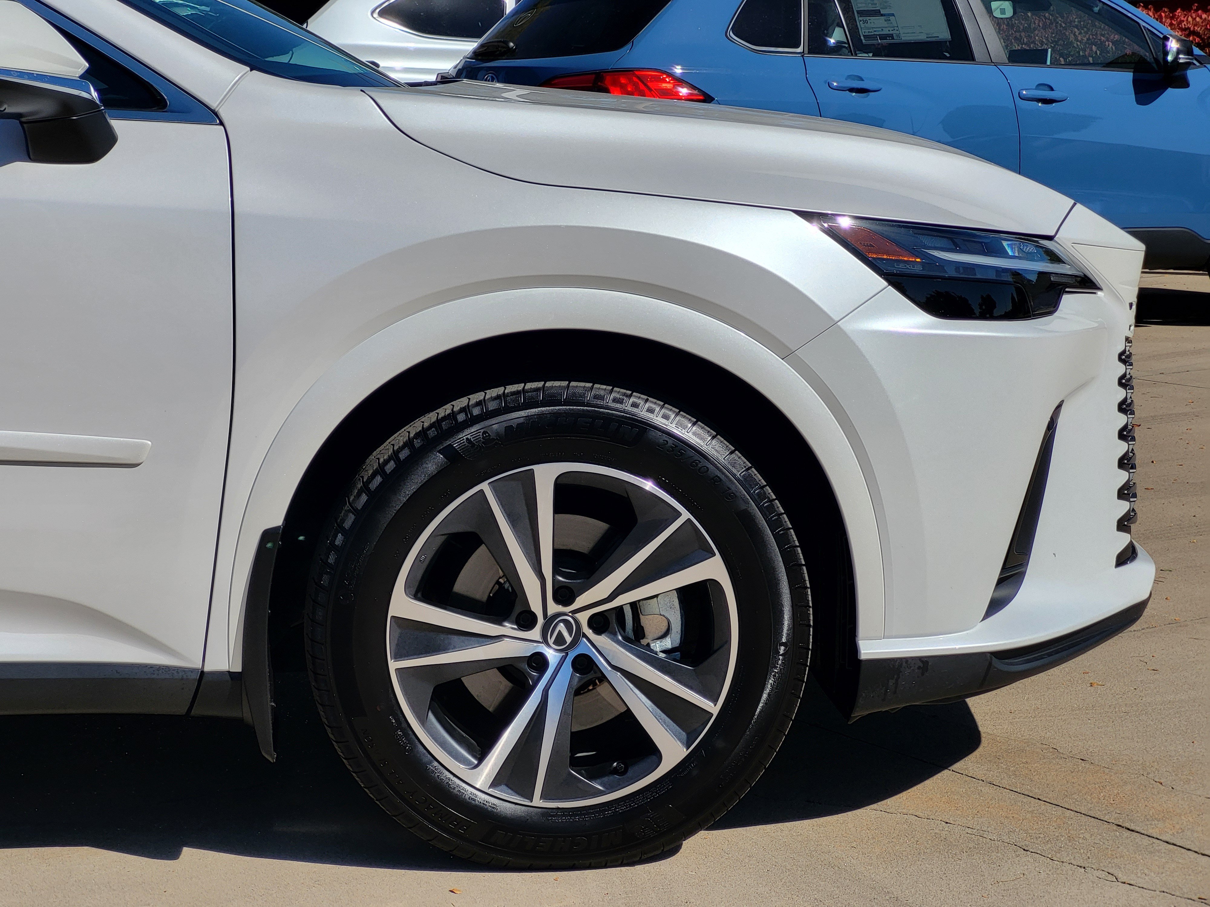 Used 2024 Lexus RX 350h w/ Convenience Package AWD/4WD image 7