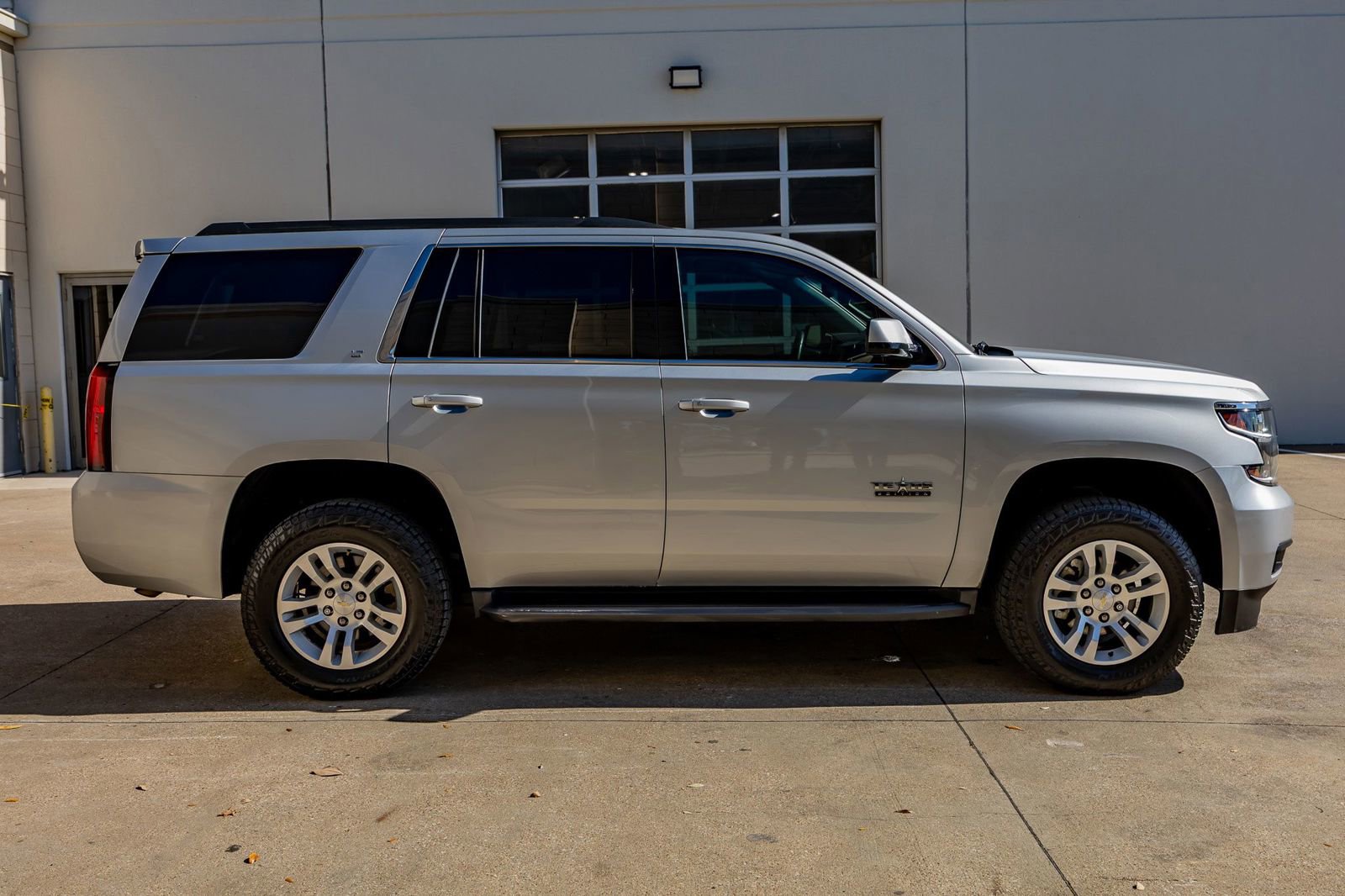 Used 2016 Chevrolet Tahoe LT w/ Texas Edition Package RWD image 10