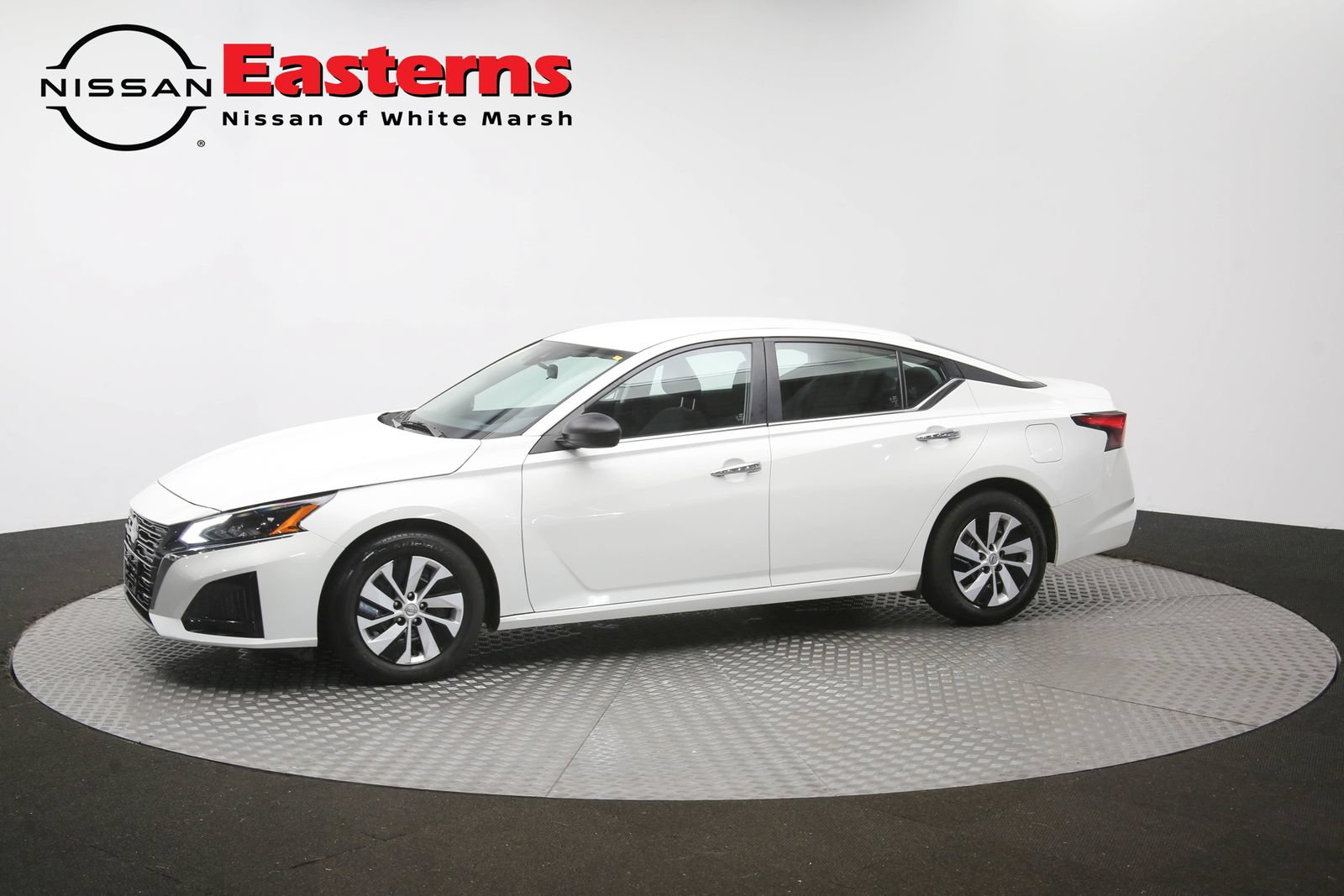 Used 2024 Nissan Altima 2.5 S FWD image 56