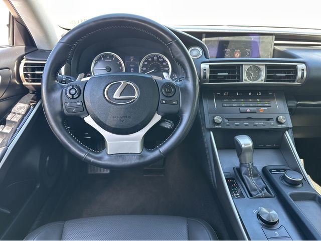 Used 2016 Lexus IS 200t image 8