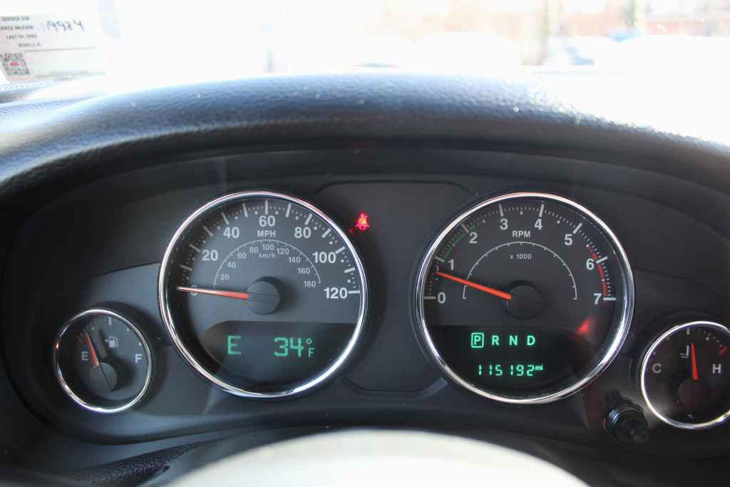 Used 2016 Jeep Wrangler Unlimited Sahara w/ Dual Top Group image 12