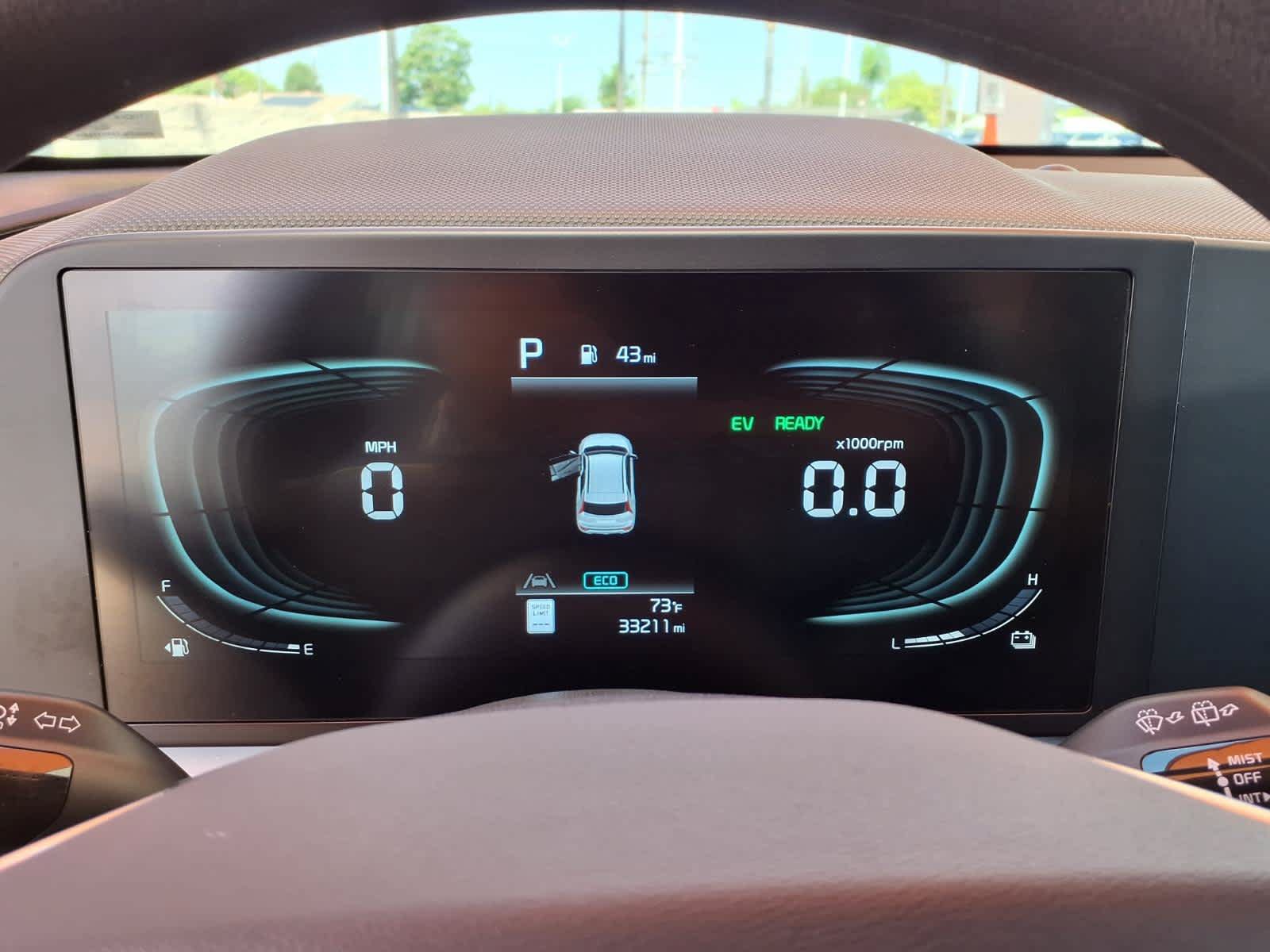 Used 2025 Kia Niro LX FWD image 18
