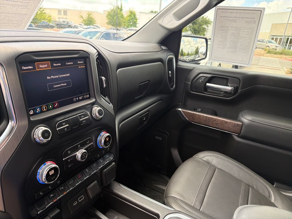 Used 2022 GMC Sierra 1500 Denali w/ Denali Premium Package AWD/4WD image 25