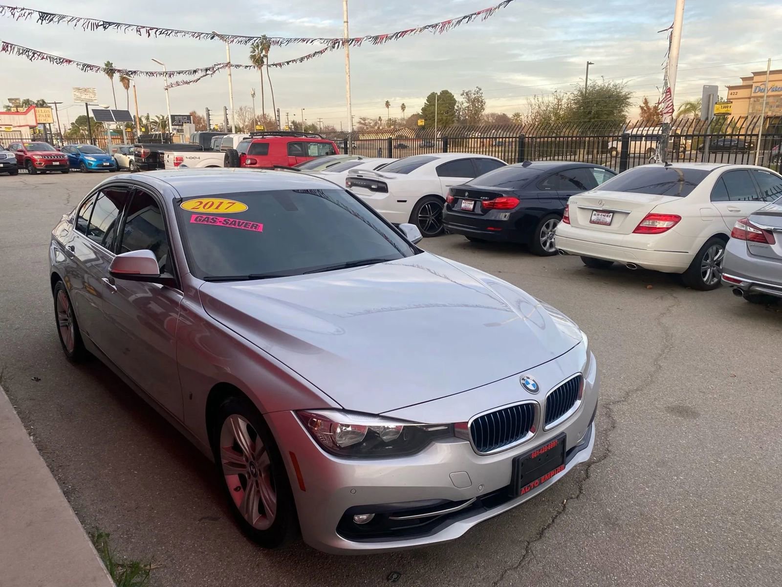 Used 2017 BMW 330e w/ Driver Assistance Package RWD image 3