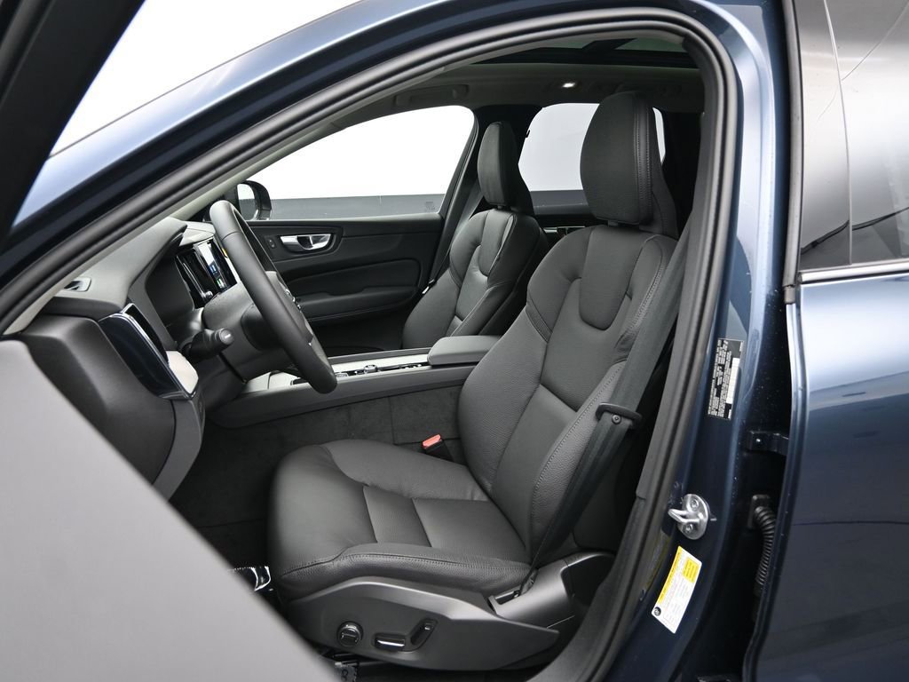 New 2025 Volvo XC60 T8 Plus w/ Protection Package Premier image 20