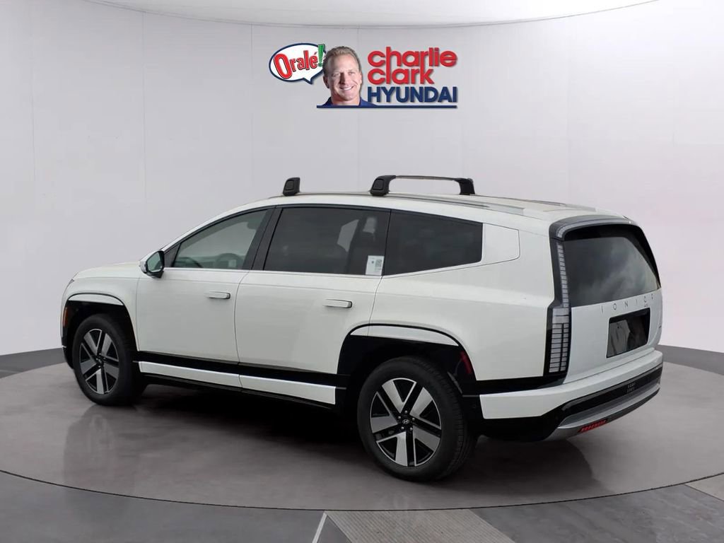 New 2026 Hyundai Ioniq 9 SEL image 3