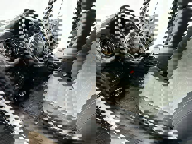 Used 2022 Toyota Tacoma TRD Off-Road w/ Technology Package image 15