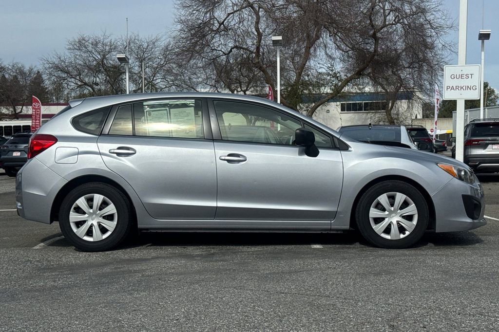 Used 2012 Subaru Impreza 2.0i image 2