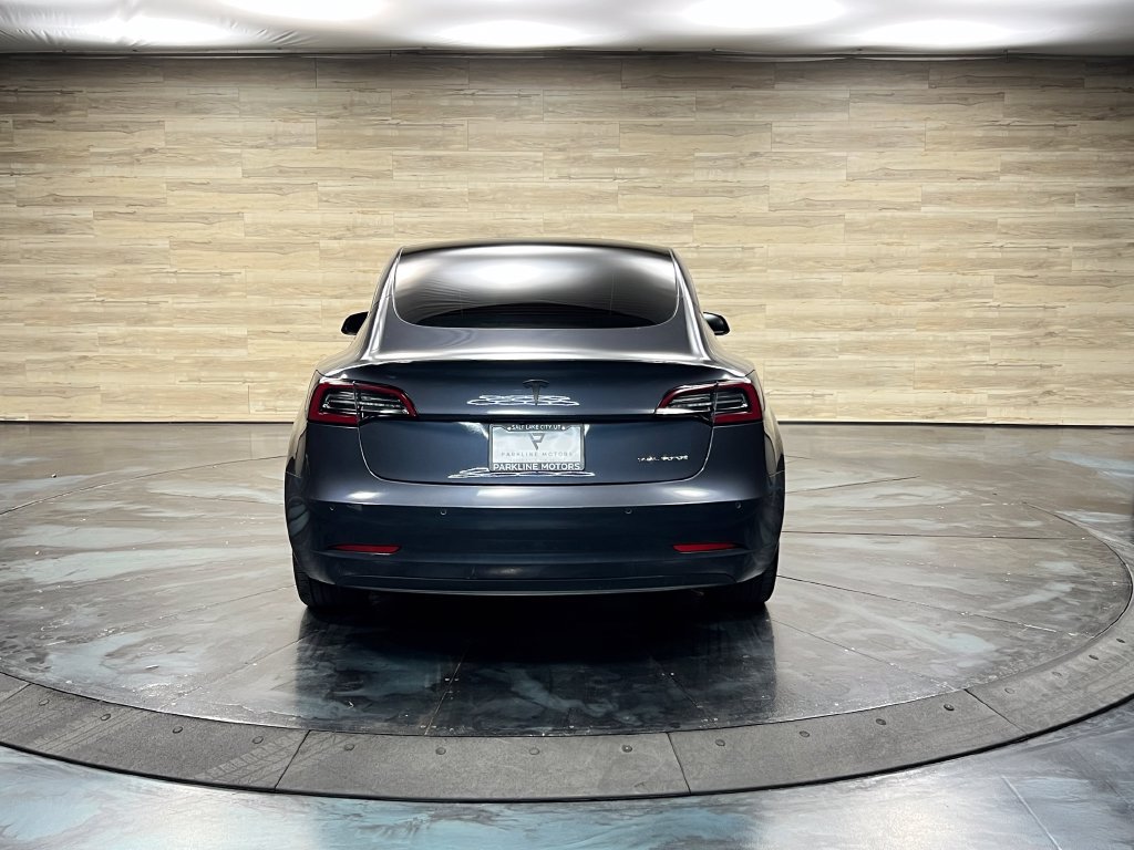 Used 2022 Tesla Model 3 Long Range AWD/4WD image 18