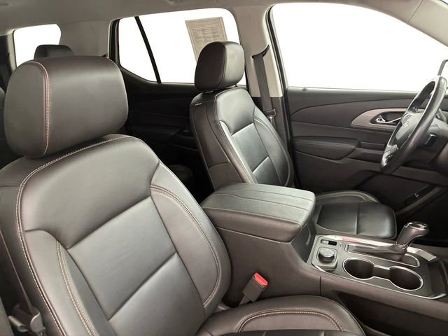 Used 2020 Chevrolet Traverse LT w/ LPO, Blackout Package image 14