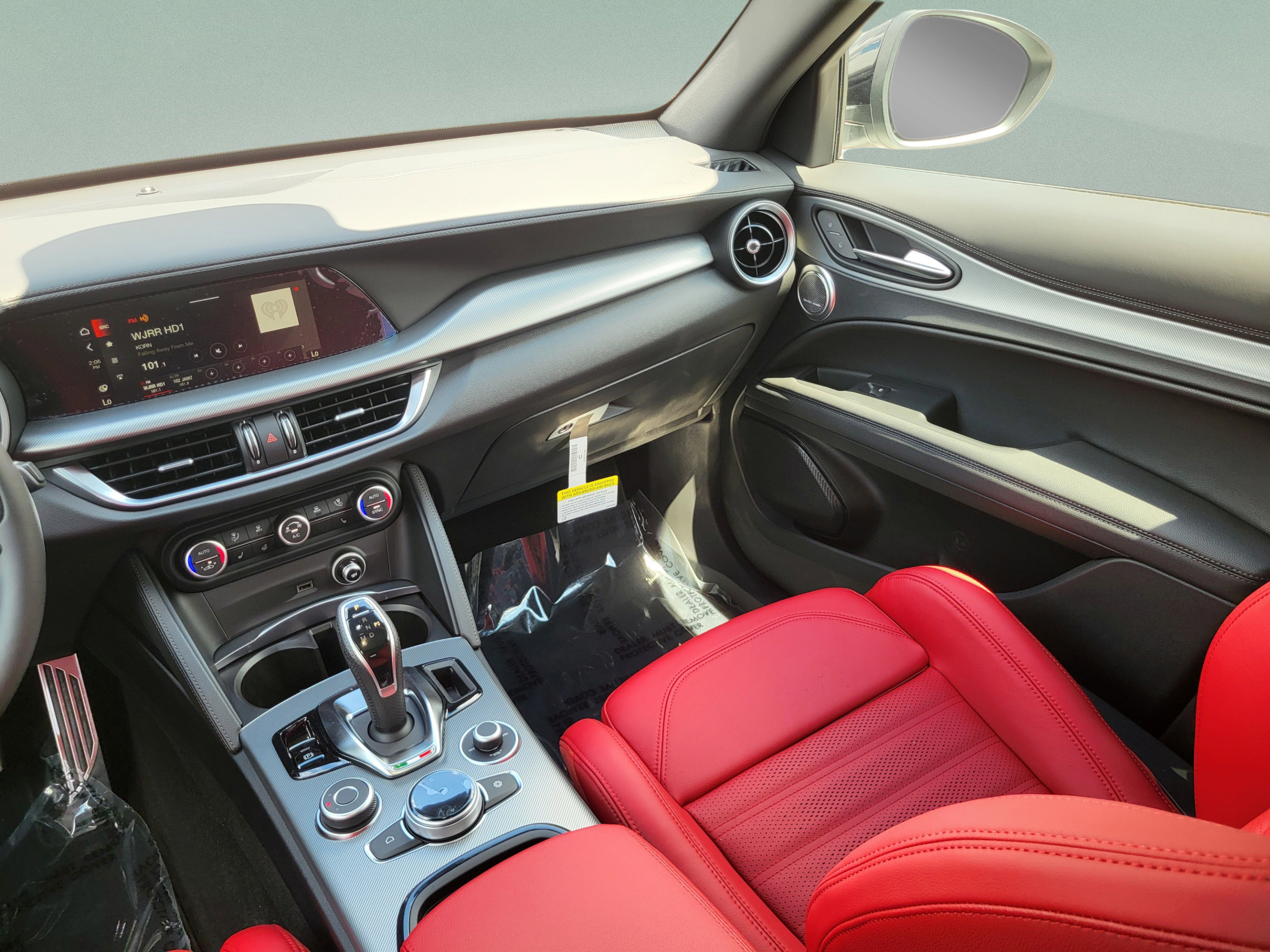 New 2026 Alfa Romeo Stelvio Sprint AWD/4WD image 40
