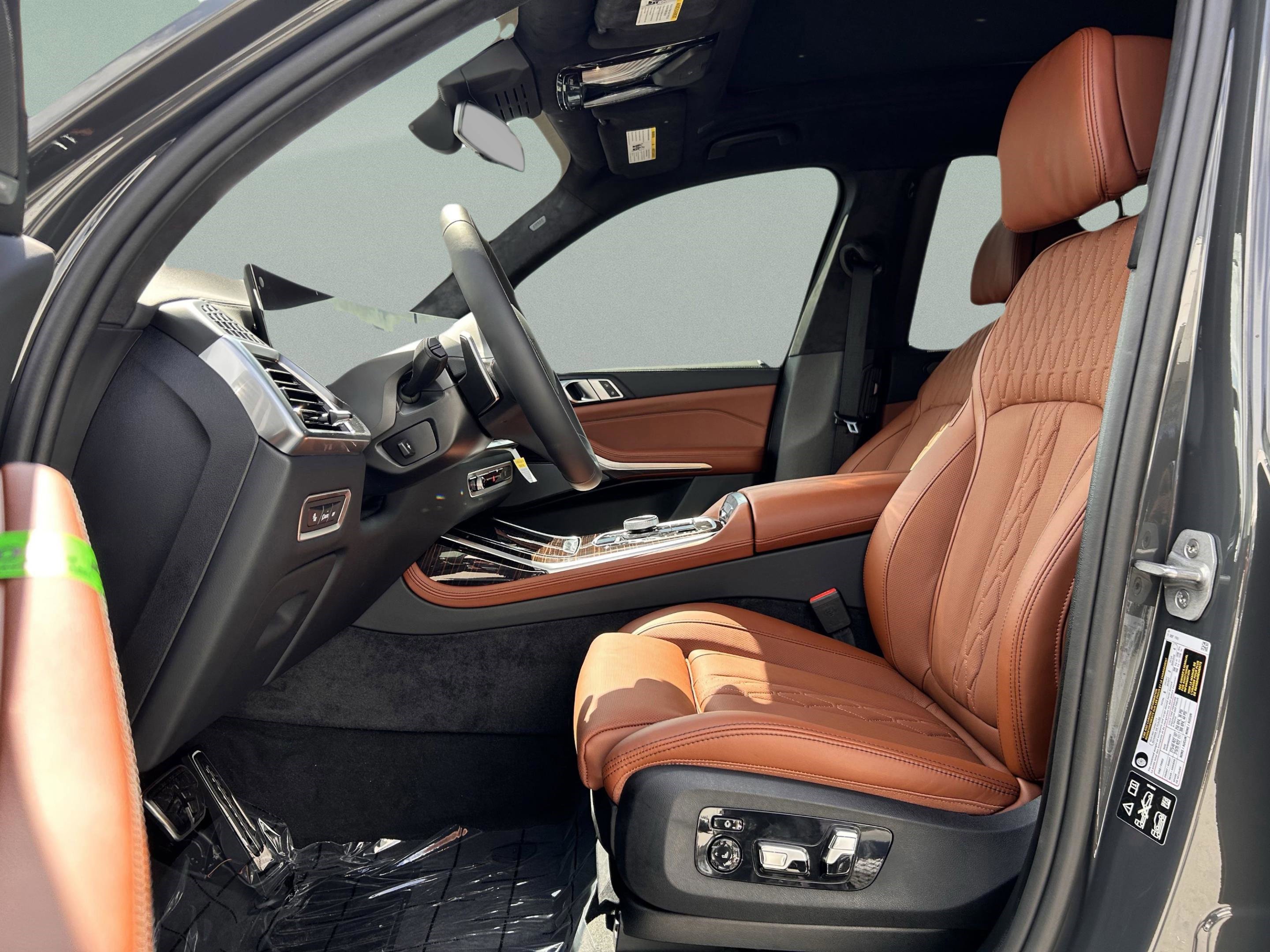 Used 2026 BMW X7 M60i image 18