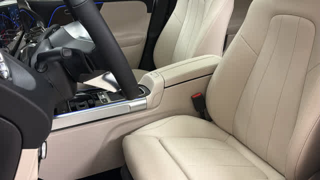 New 2026 Mercedes-Benz GLB 250 4MATIC image 29