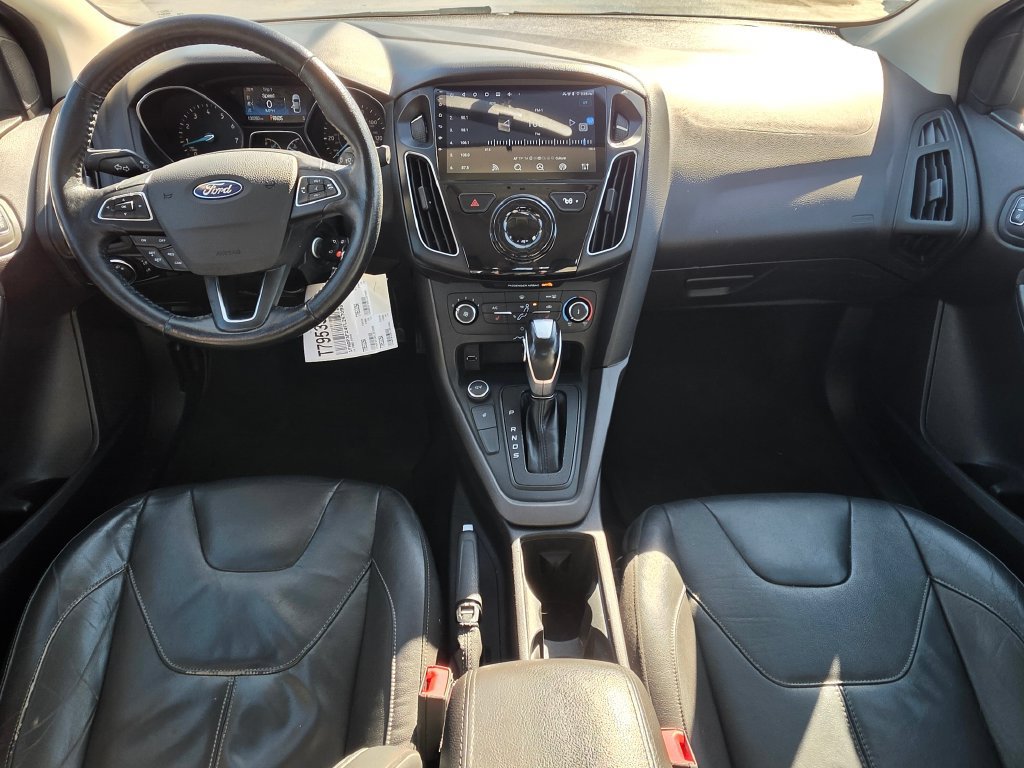 Used 2015 Ford Focus SE w/ Equipment Group 201A FWD image 18