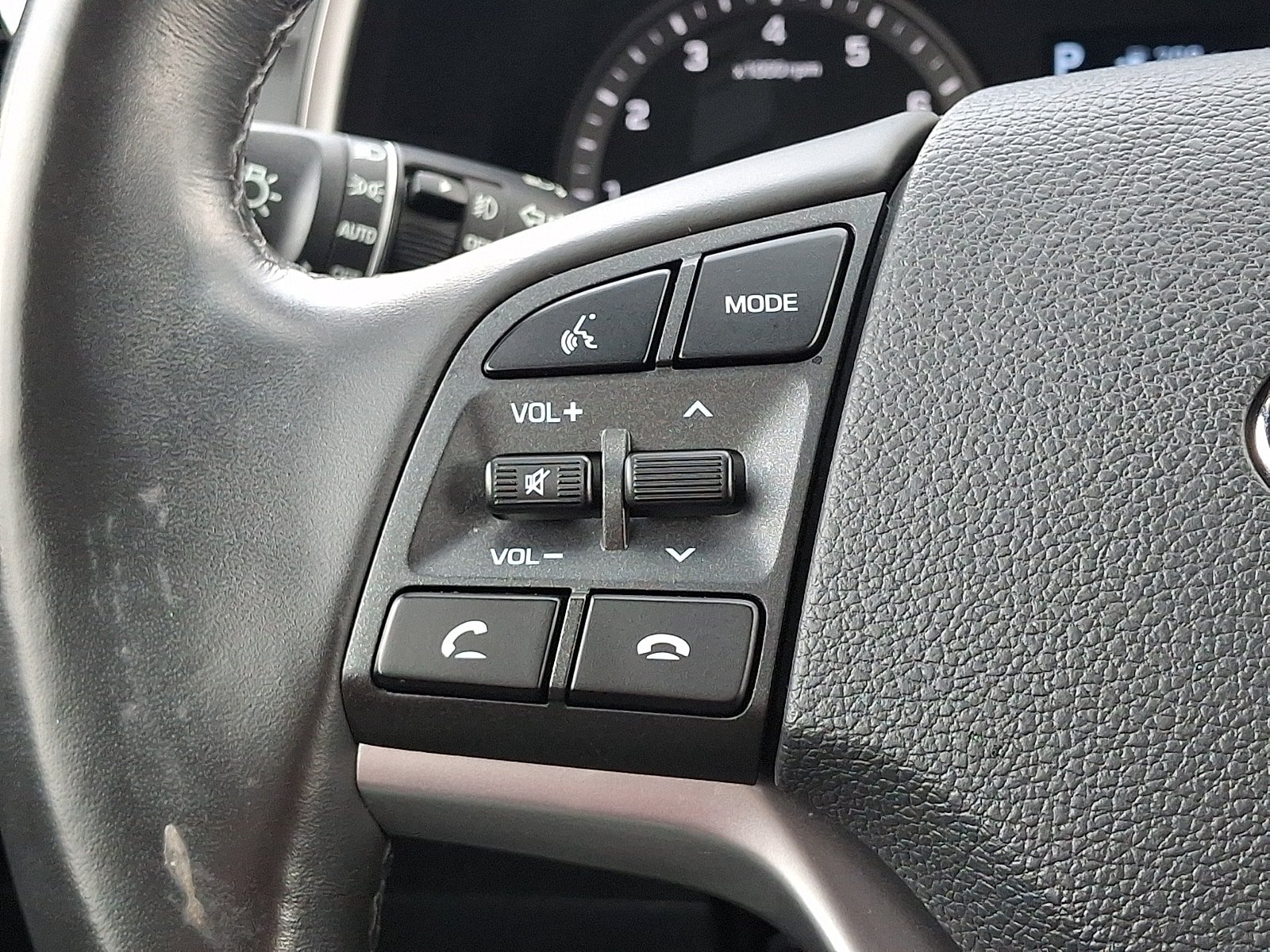 Used 2021 Hyundai Tucson Limited FWD image 22