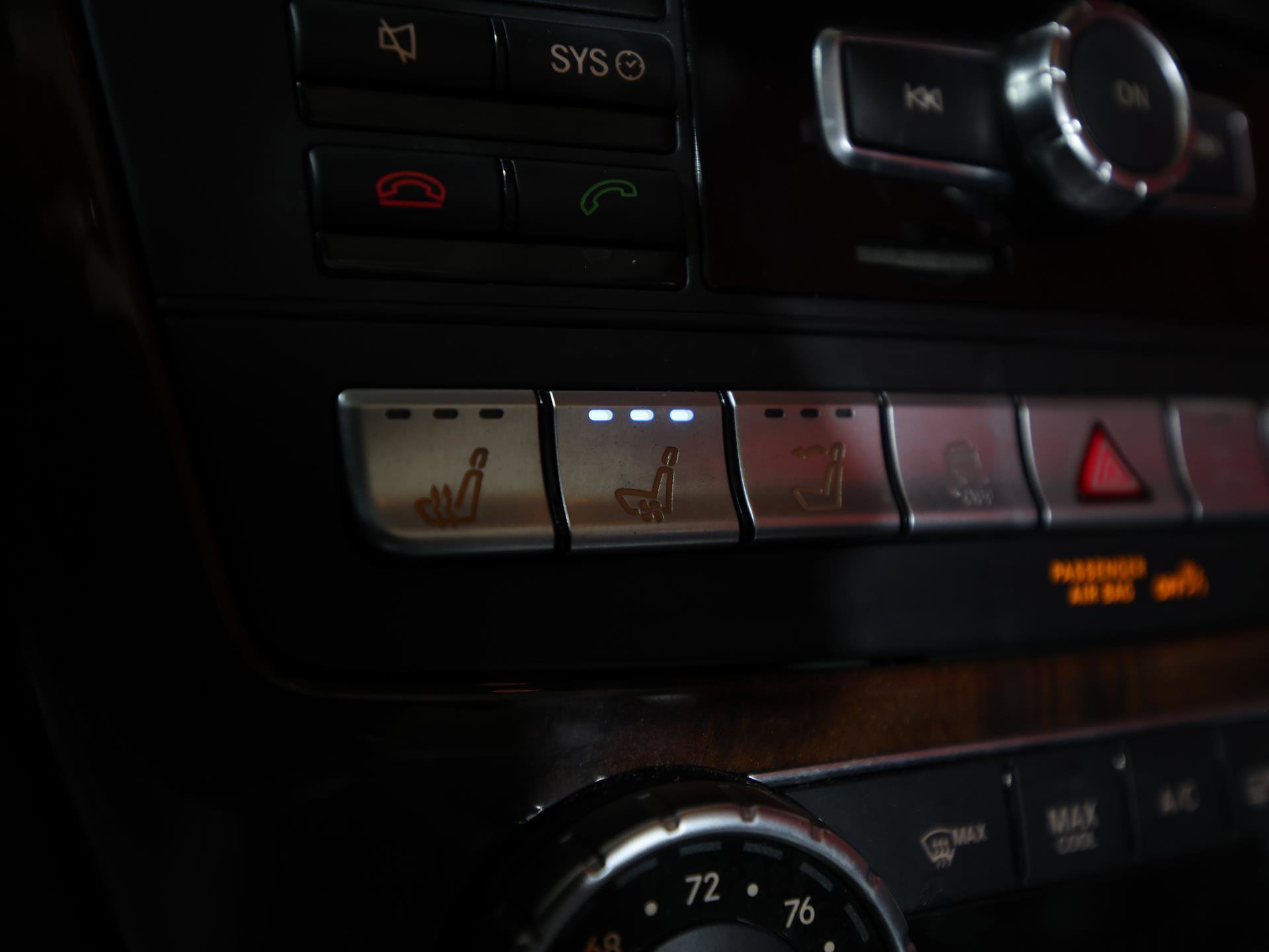 Used 2015 Mercedes-Benz SL 550 image 22