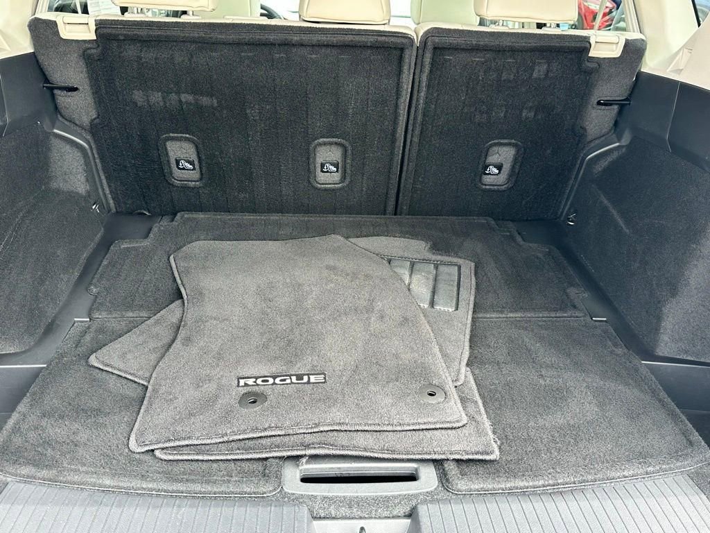 Used 2023 Nissan Rogue SL w/ SL Premium Package FWD image 9