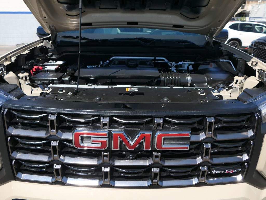 Used 2024 GMC Canyon AT4X image 29
