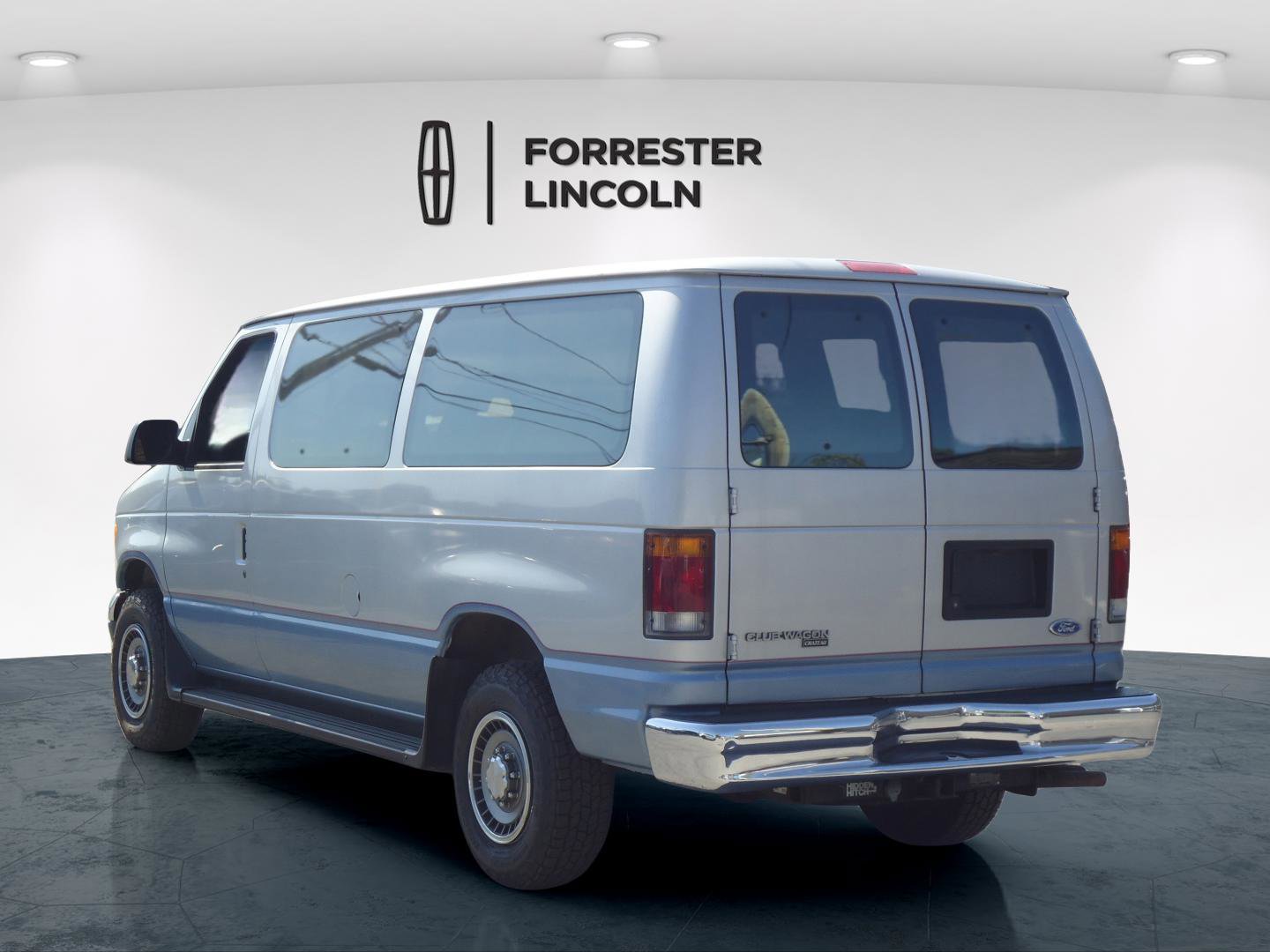 Used 1994 Ford E-350 and Econoline 350 Chateau RWD image 5