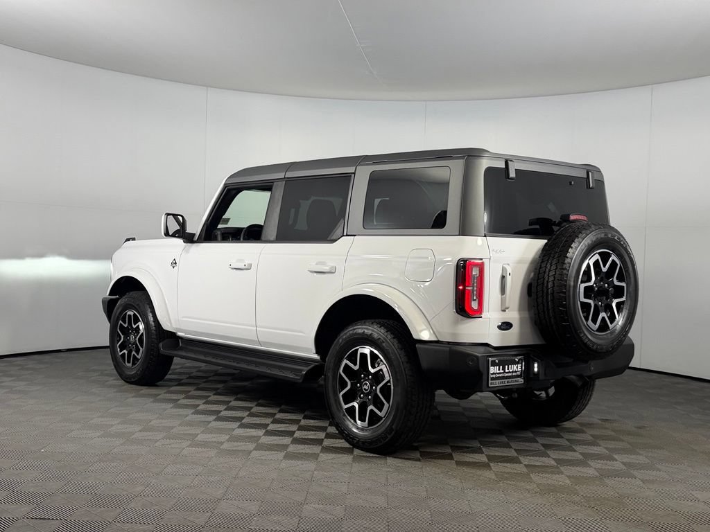 Used 2025 Ford Bronco Outer Banks AWD/4WD image 9