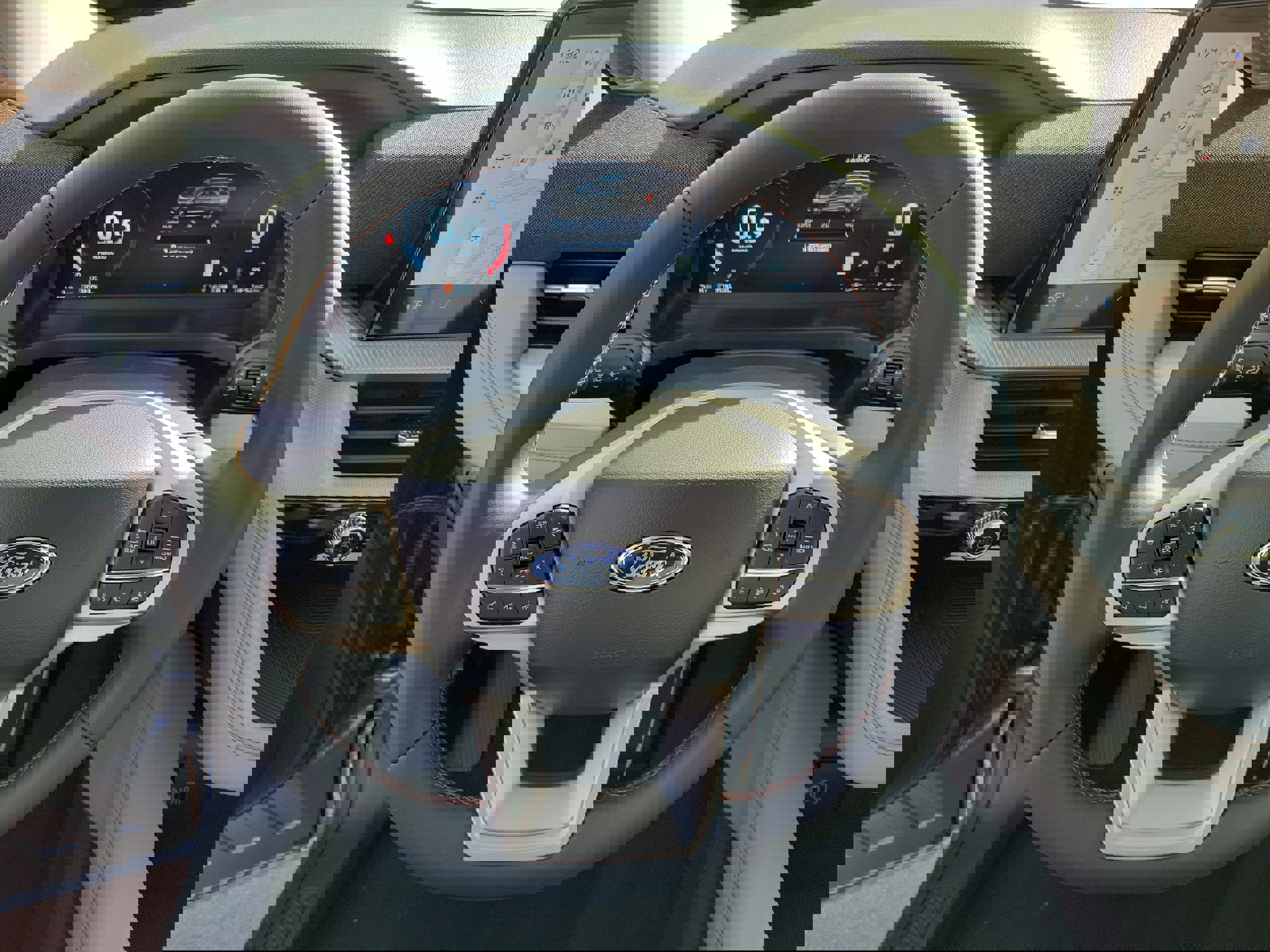 New 2026 Ford Explorer Active w/ Active Comfort Package image 24