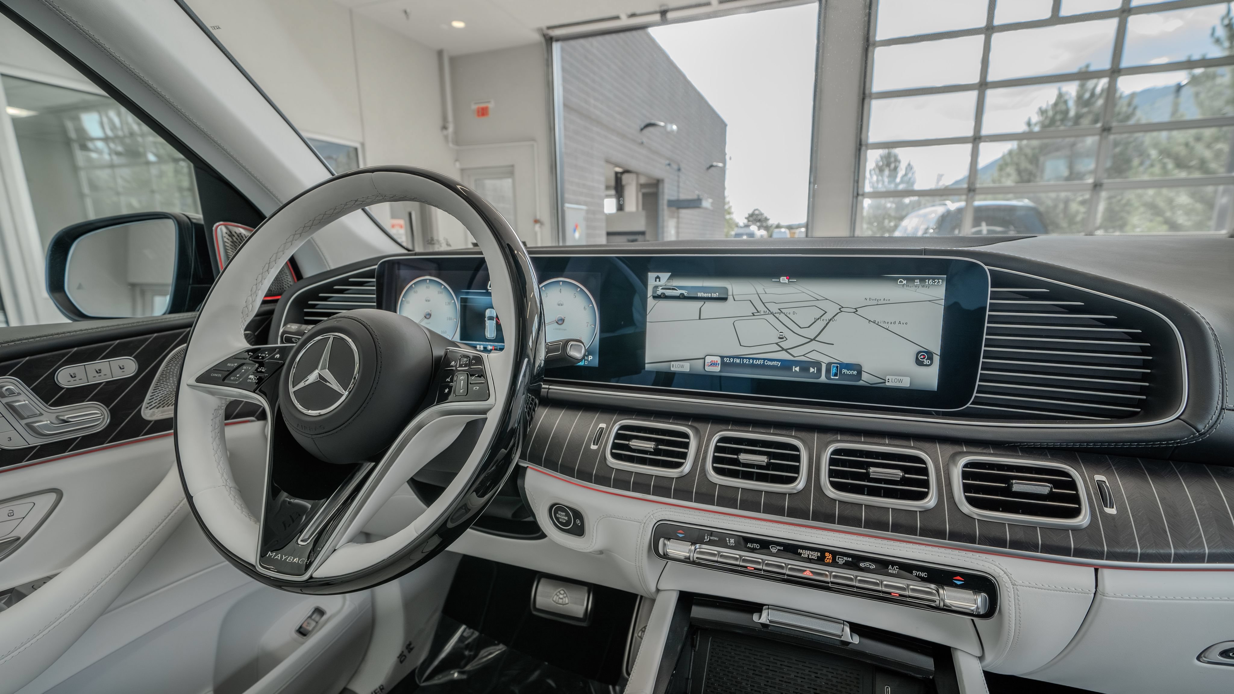 New 2026 Mercedes-Benz Maybach GLS 600 4MATIC image 19