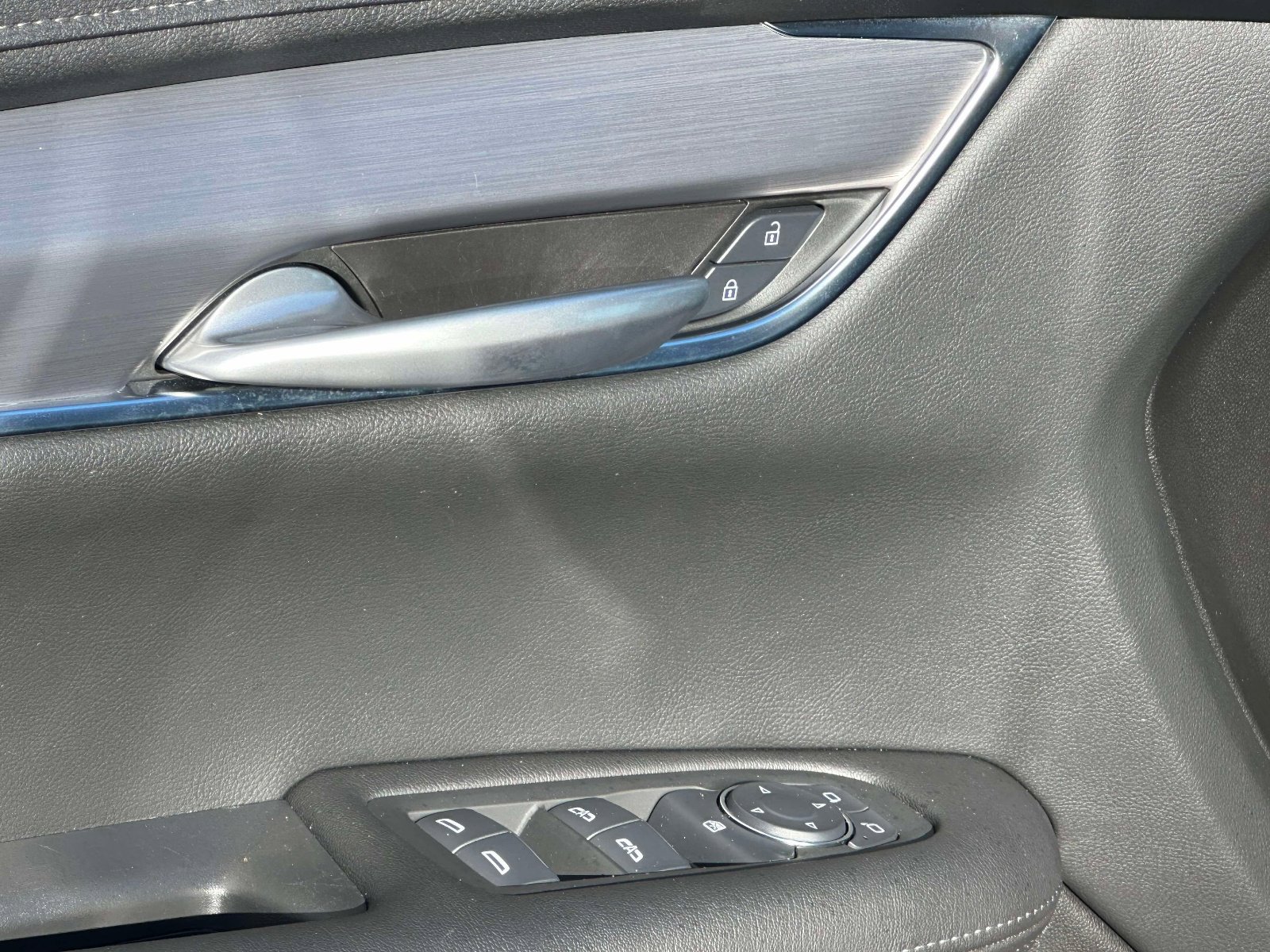 Certified 2025 Cadillac XT5 Luxury image 19