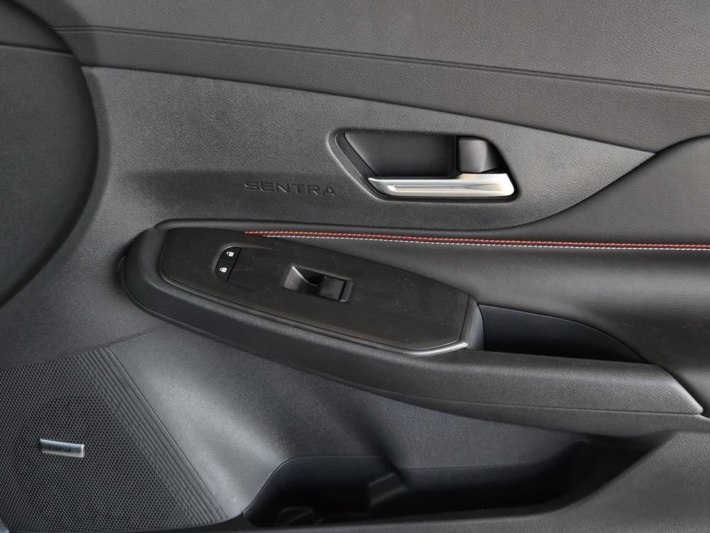 New 2026 Nissan Sentra SR w/ SR Premium Package FWD image 8