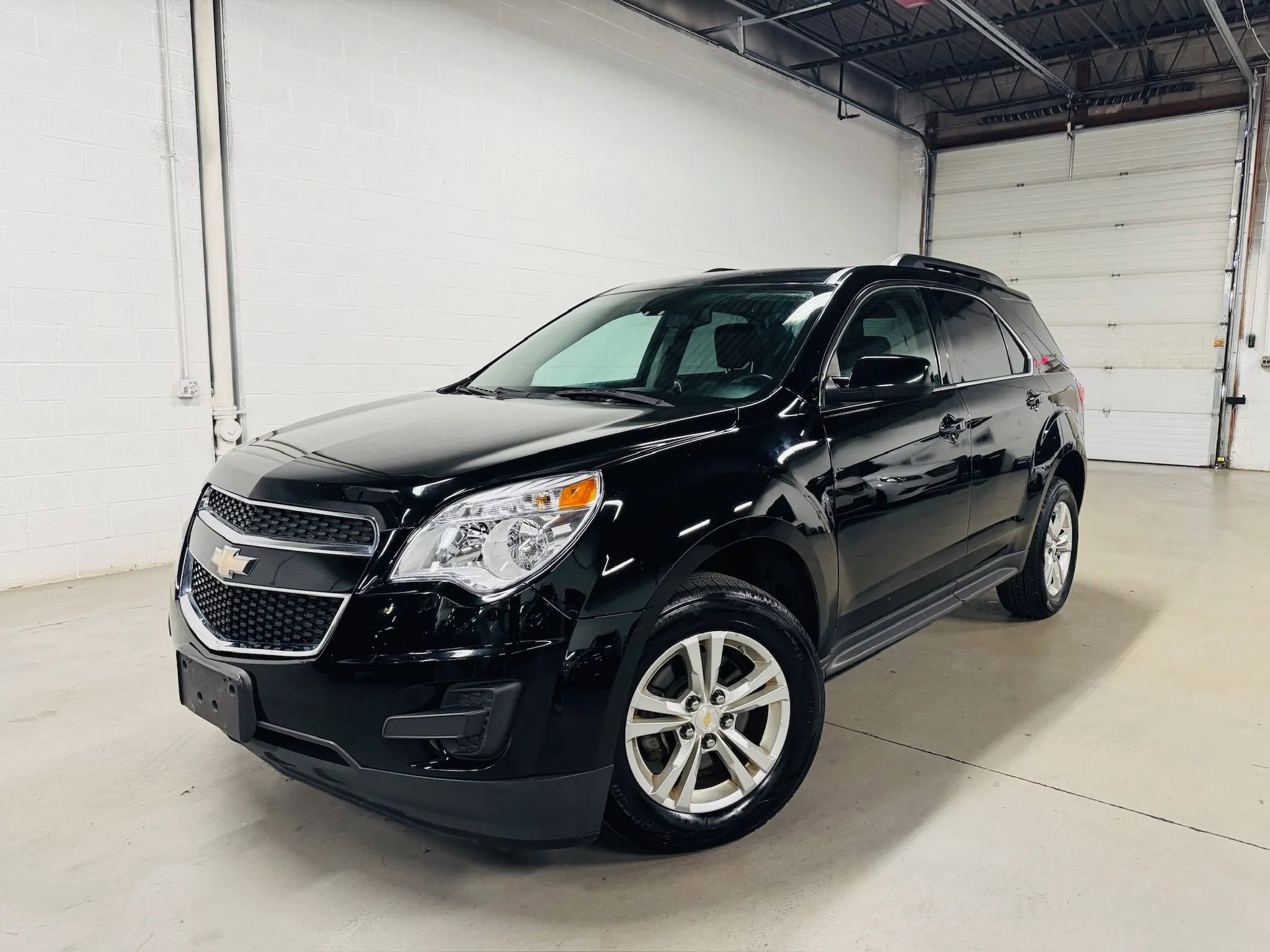 Used 2015 Chevrolet Equinox LT w/ Driver Convenience Package FWD image 1