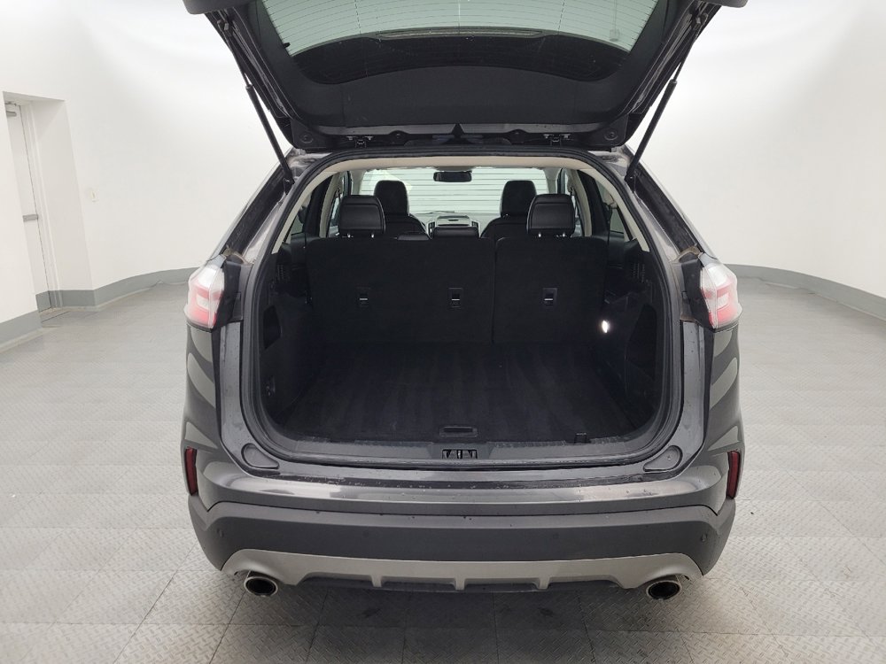 Used 2020 Ford Edge SEL image 29