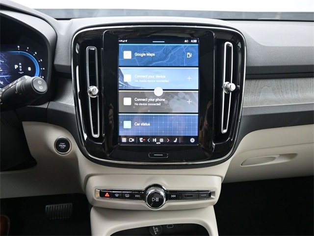 Used 2024 Volvo XC40 B5 Plus w/ Protection Package Premier image 12