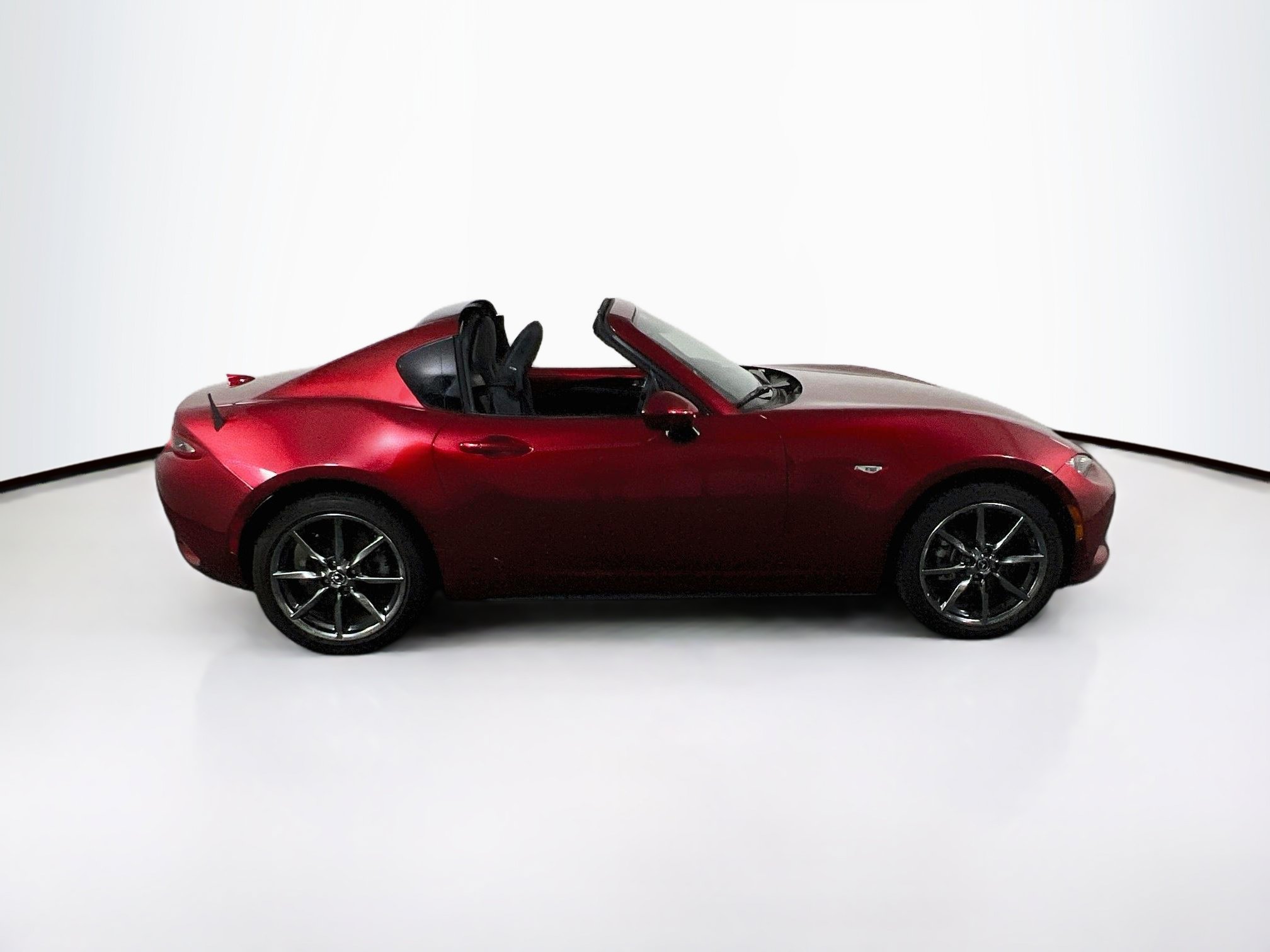 Used 2021 MAZDA MX-5 Miata RF Grand Touring RWD image 4