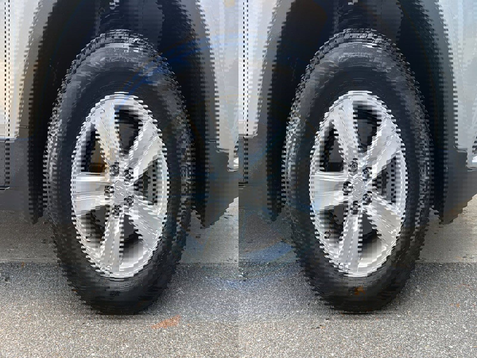 Used 2020 Chevrolet Trax LS w/ Tint and Cruise Package image 39