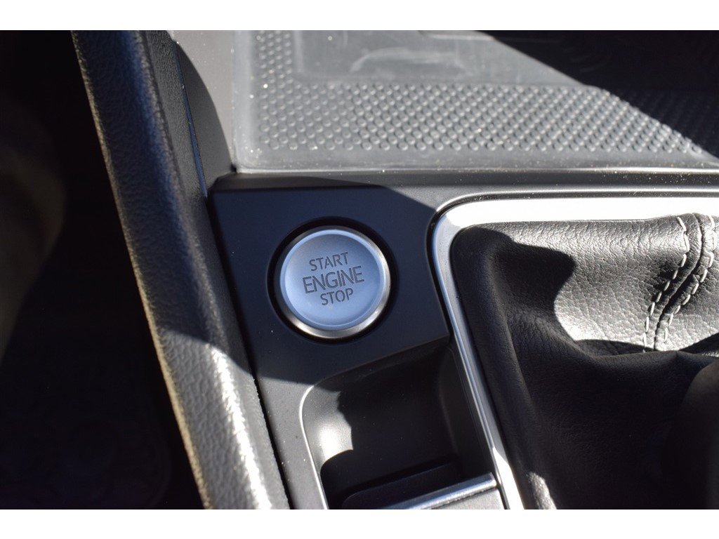 Used 2023 Volkswagen Jetta SEL image 38
