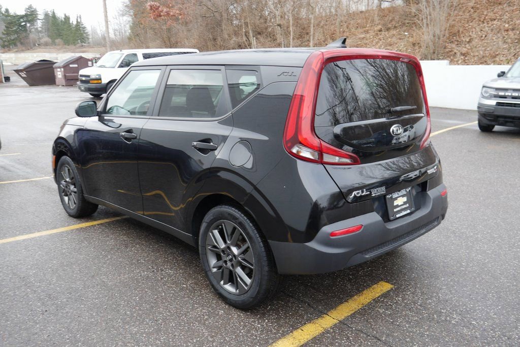 Used 2021 Kia Soul S image 5