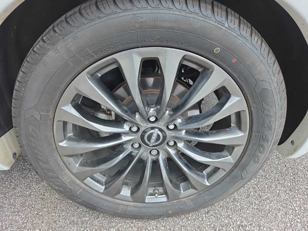 Used 2023 Nissan Armada Platinum w/ Captain's Chairs Package RWD image 10