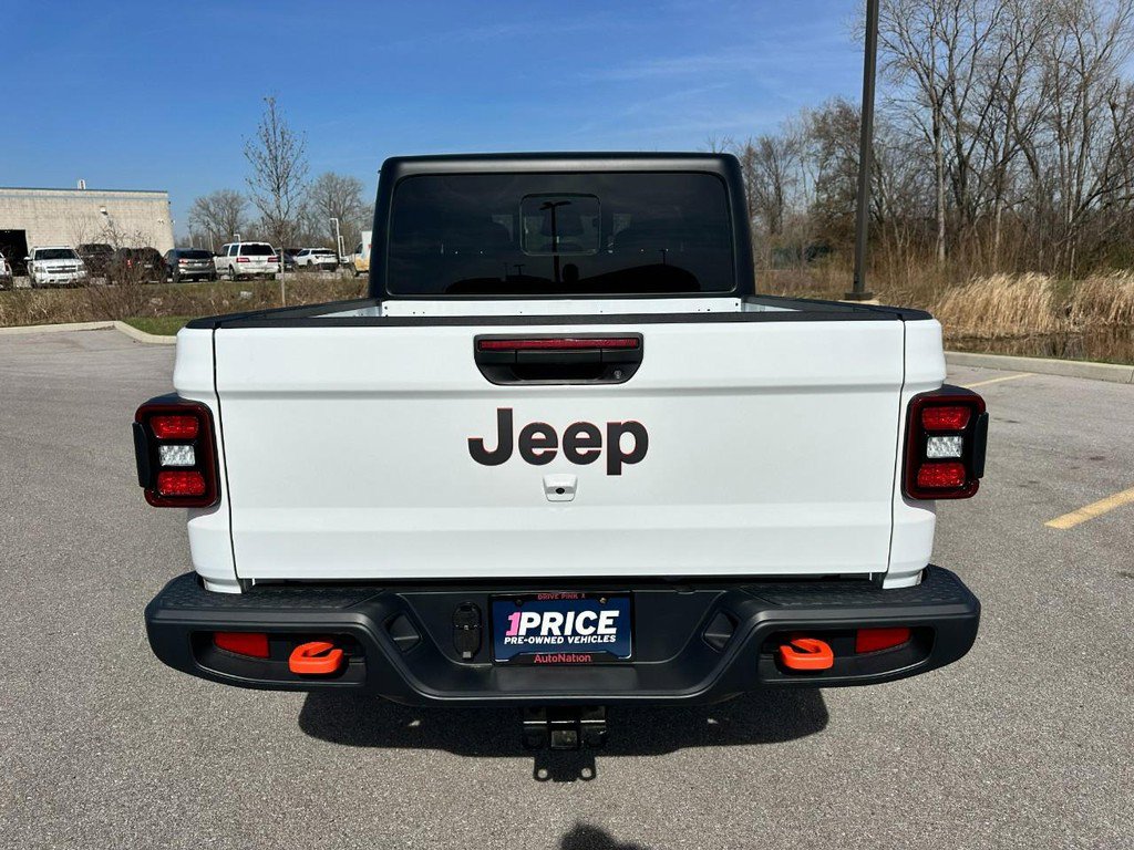 Used 2026 Jeep Gladiator Mojave AWD/4WD image 4