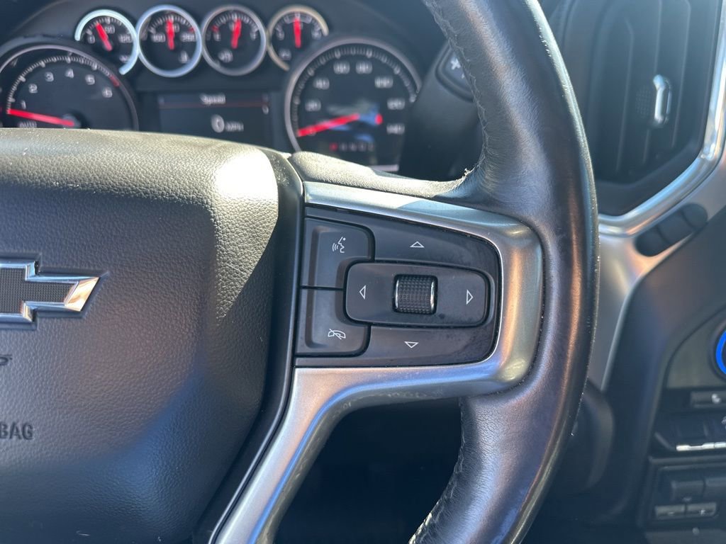 Used 2020 Chevrolet Silverado 1500 LT Trail Boss w/ Midnight Edition image 10