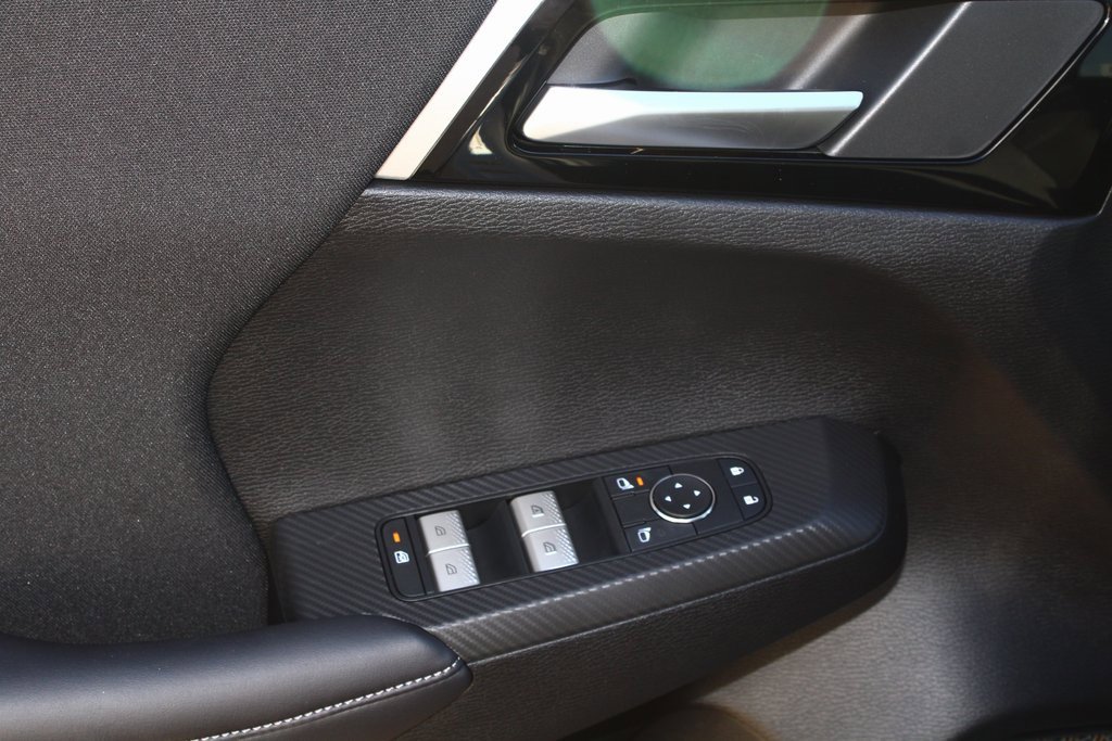 New 2026 Mitsubishi Outlander ES image 12