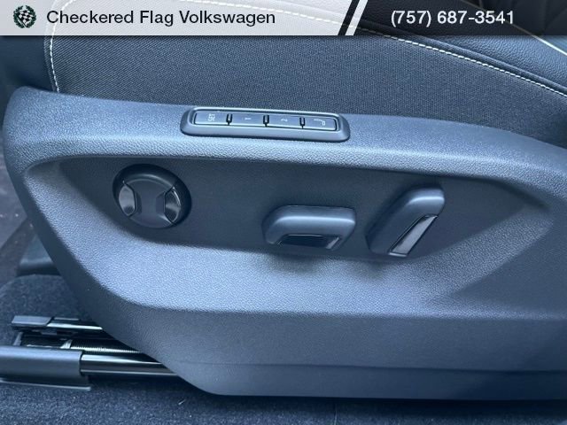 New 2026 Volkswagen Atlas Cross Sport SEL Premium R-Line image 24