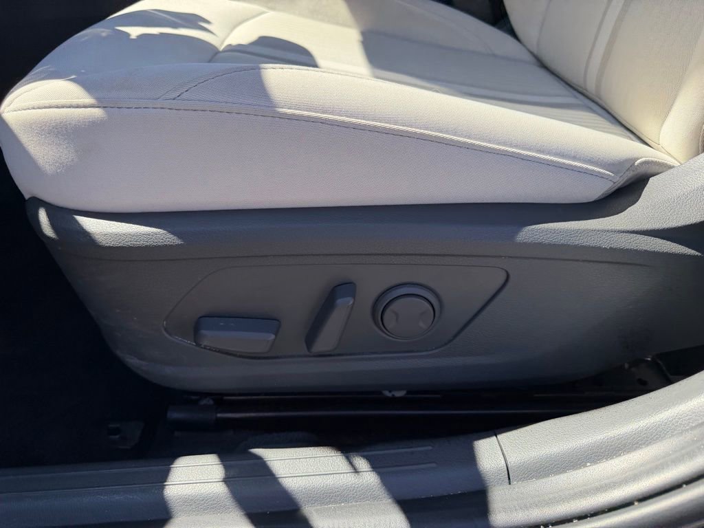 Used 2025 Hyundai Sonata SEL FWD image 15